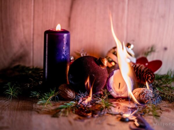 Pass på julepynten i jula