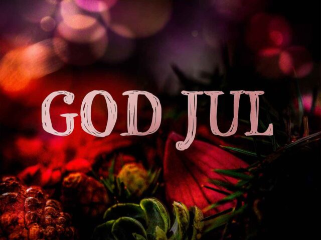 God jul i julefarger, en nydelig julehilsen og julebilde