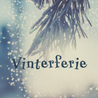 Vinterferie, snø som drysser fra en grein