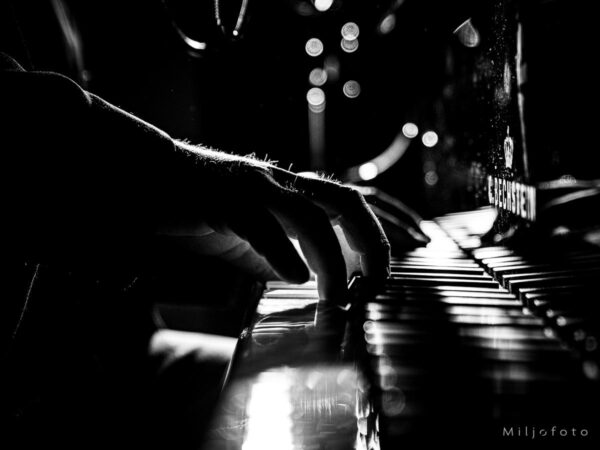 Bilde av pianist - Musikk