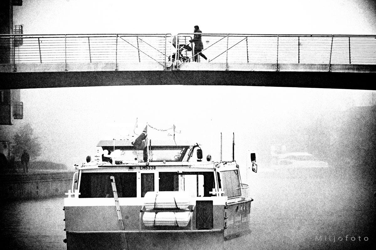 Bilde av fergen i tåke Bilde av fergen i tåke