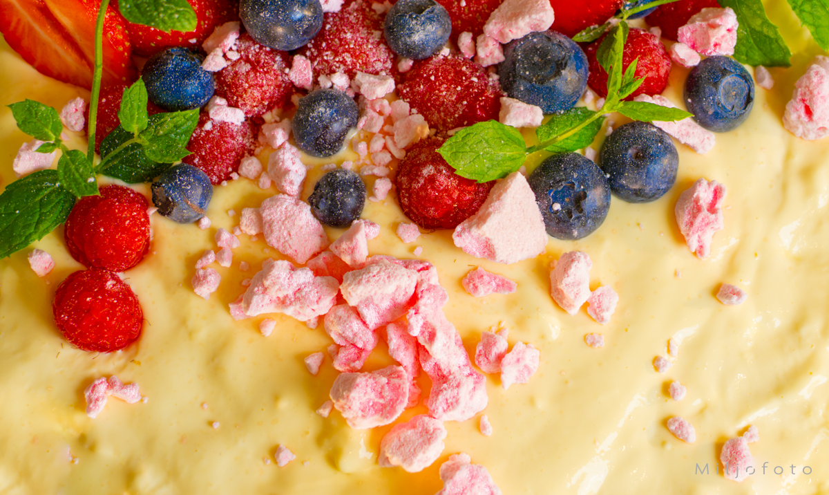 17.mai dessert - bær og krem