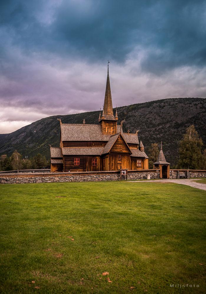 Lom stavkirke Lom stavkirke