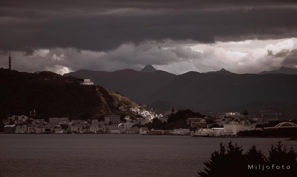 Ålesund fotografert fra vest