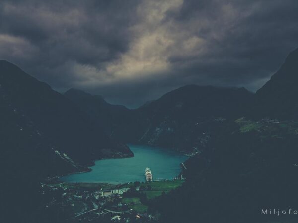 Dramatisk vær i Geiranger