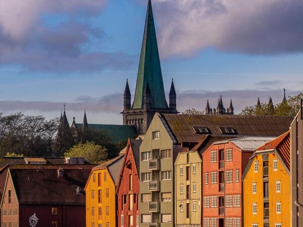 Nidelva mot Nidaros